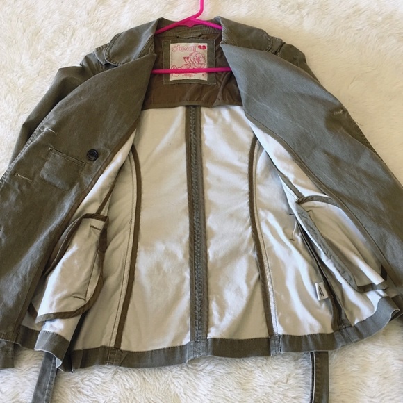 Green jacket - Picture 4 of 7